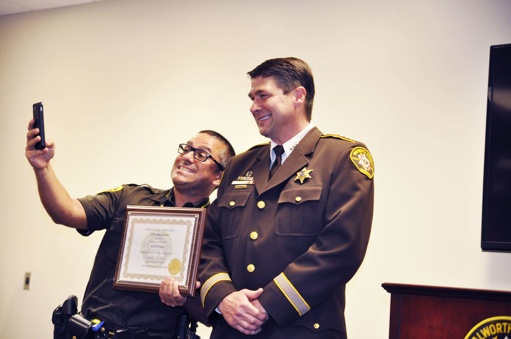 Sheriff's deputy selfie